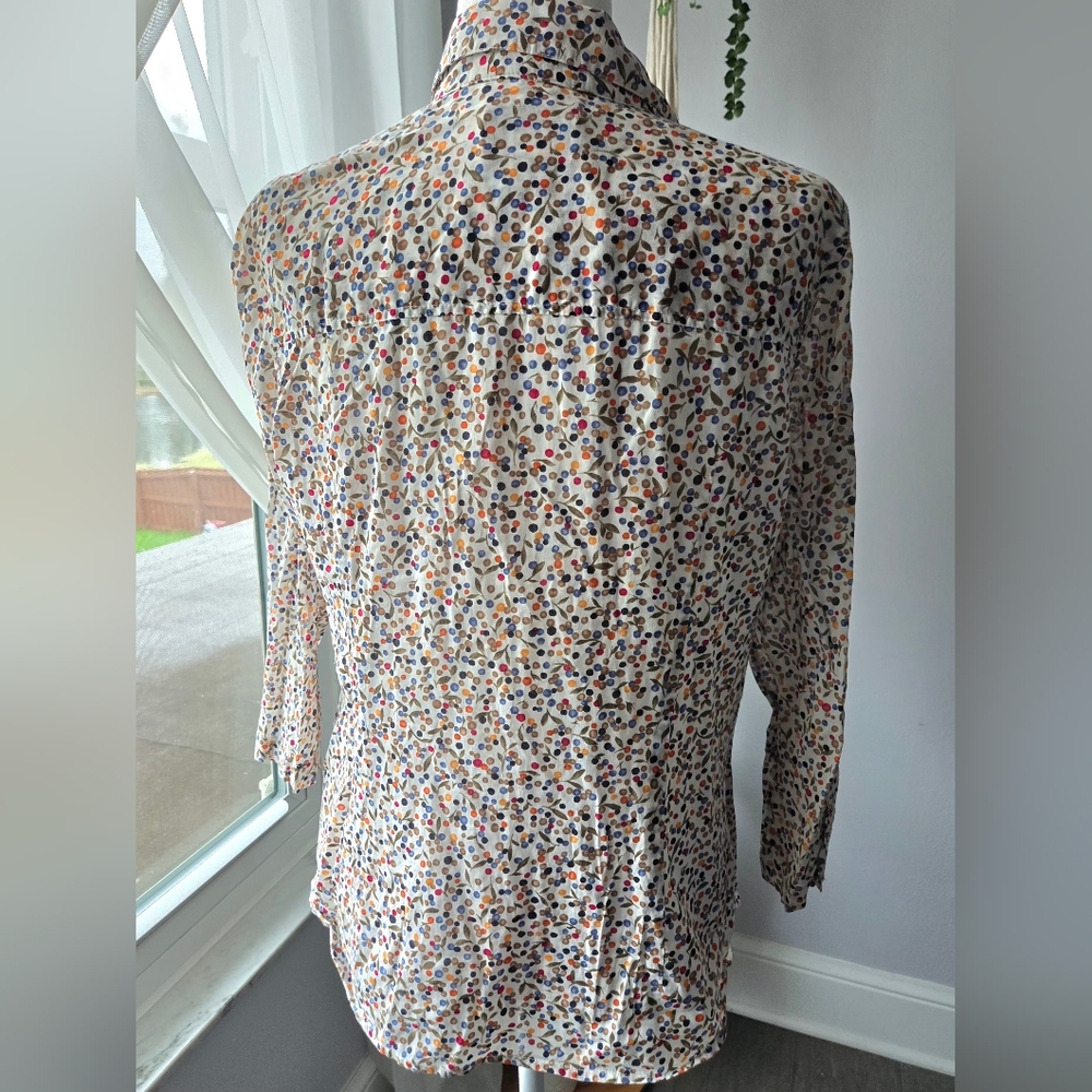Talbots Classic Micro-floral Print Button Down Size M - Picture 3 of 8